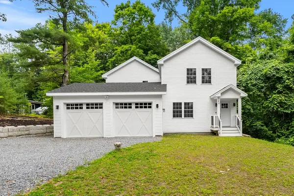48 Island Rd, Lunenburg, MA 01462