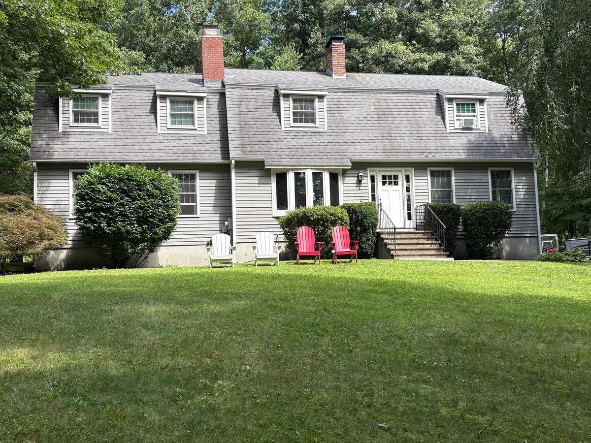 19 E Applewood, Charlton, MA 01507 - #1