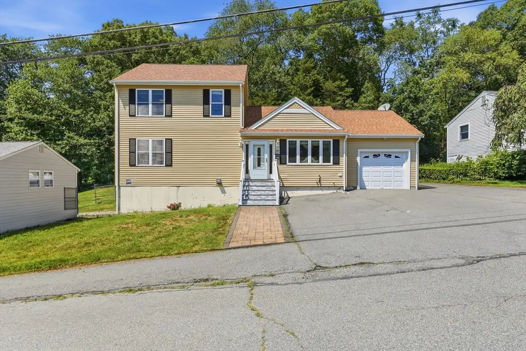 39 Sunflower Rd, Holbrook, MA 02343 - #1