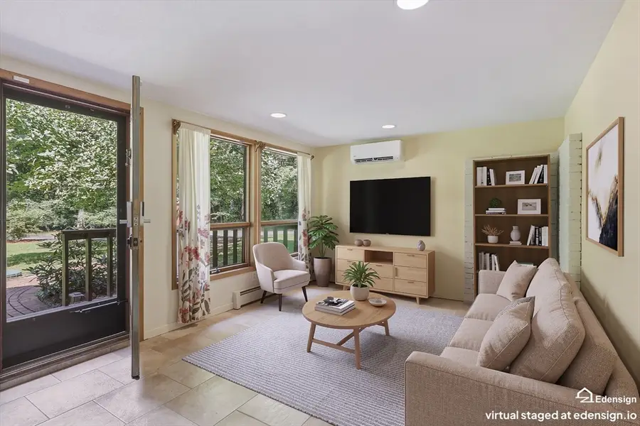 15 Ladyslipper Cir, Amherst, MA 01002 - #3