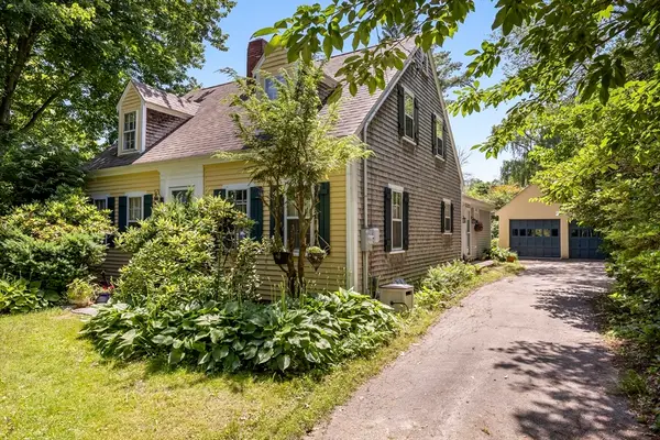 12 Rolfes Ln, Newbury, MA 01951