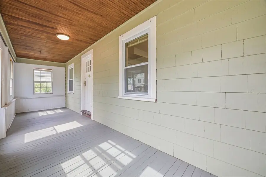 569 Lincoln Ave, Saugus, MA 01906 - #2