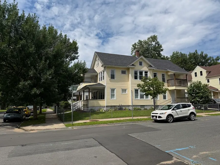 52-54 Westford Cir, Springfield, MA 01109 - #3