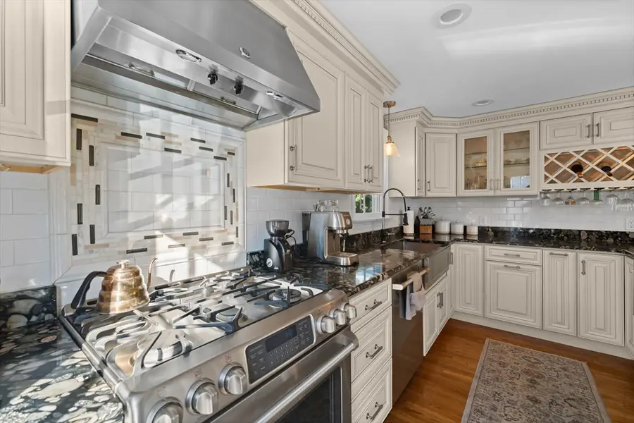 28 Lawrence Street, Danvers, MA 01923 - #3