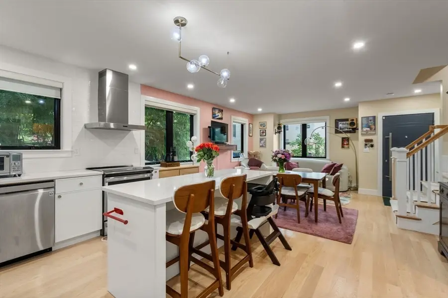 14 Brook Ave #2, Waltham, MA 02453 - #3
