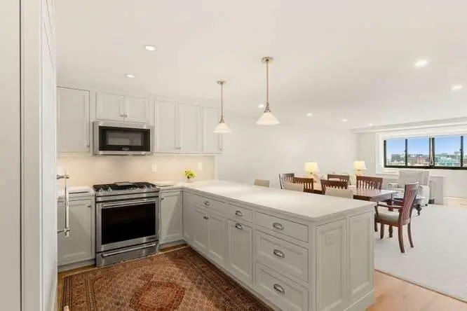 9 Hawthorne Pl #14H, Boston, MA 02114 - #3