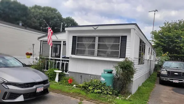 261 Newbury #49B, Peabody, MA 01960