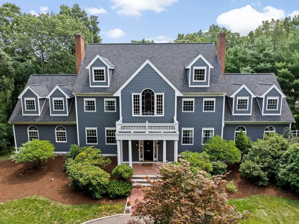 105 East St, Hingham, MA 02043 - #1