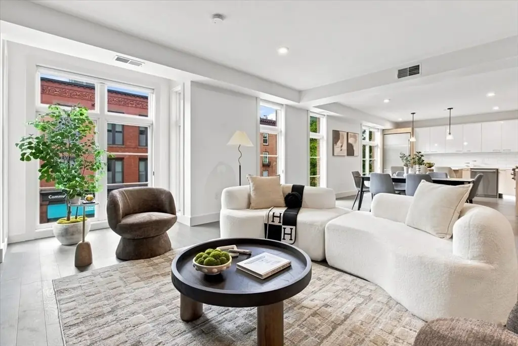 410 W Broadway #301, Boston, MA 02127 - #1