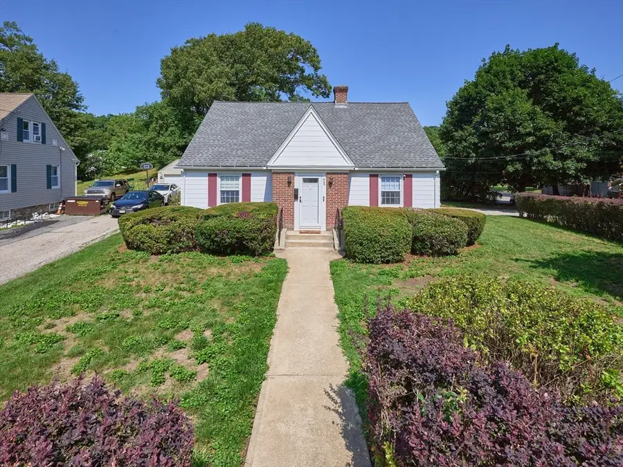 422 Mill St, Worcester, MA 01602 - #3