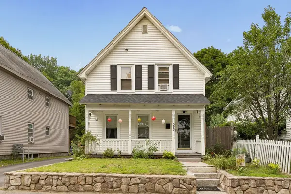 323 Rollstone St, Fitchburg, MA 01420