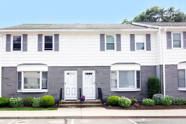 200 Lambert Ter #62, Chicopee, MA 01020