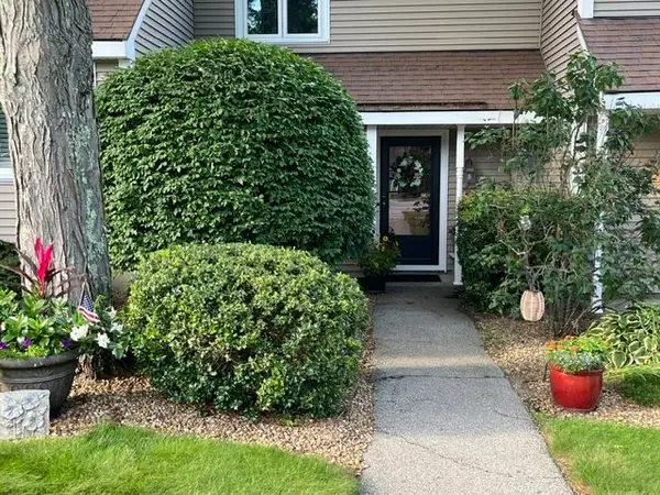 68 Pleasant St #31, Oxford, MA 01537