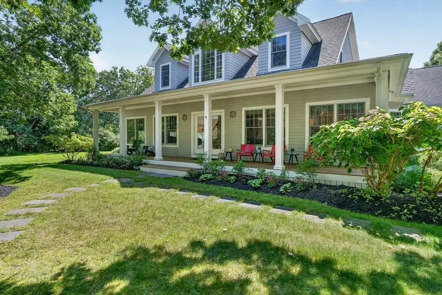 8 Woodhaven Dr, Edgartown, MA 02539 - #2