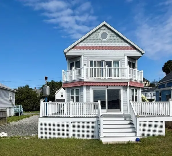 3 Moreland Avenue, Hull, MA 02045