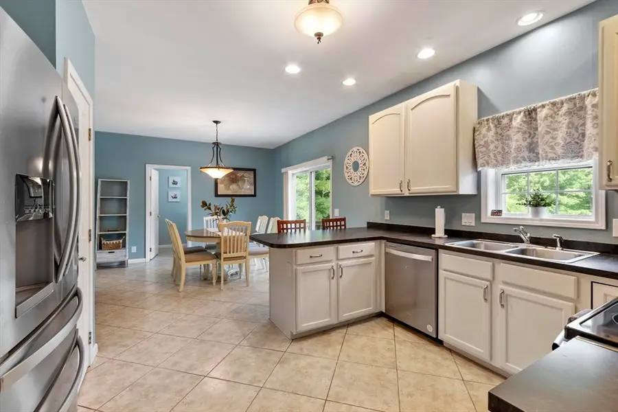 677 Franklin Rd, Fitchburg, MA 01420 - #2