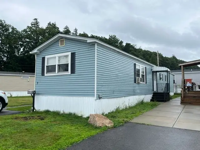 7 Cadillac Dr, Marlborough, MA 01752 - #3