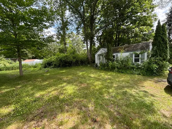 42 Olive St, Ashland, MA 01721