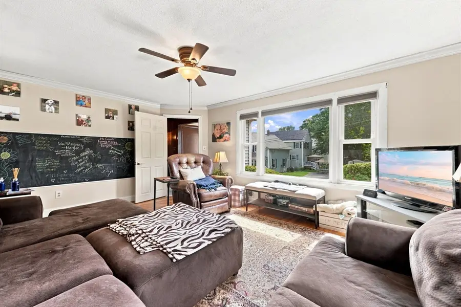 124 E Meadow Rd, Lowell, MA 01854 - #3