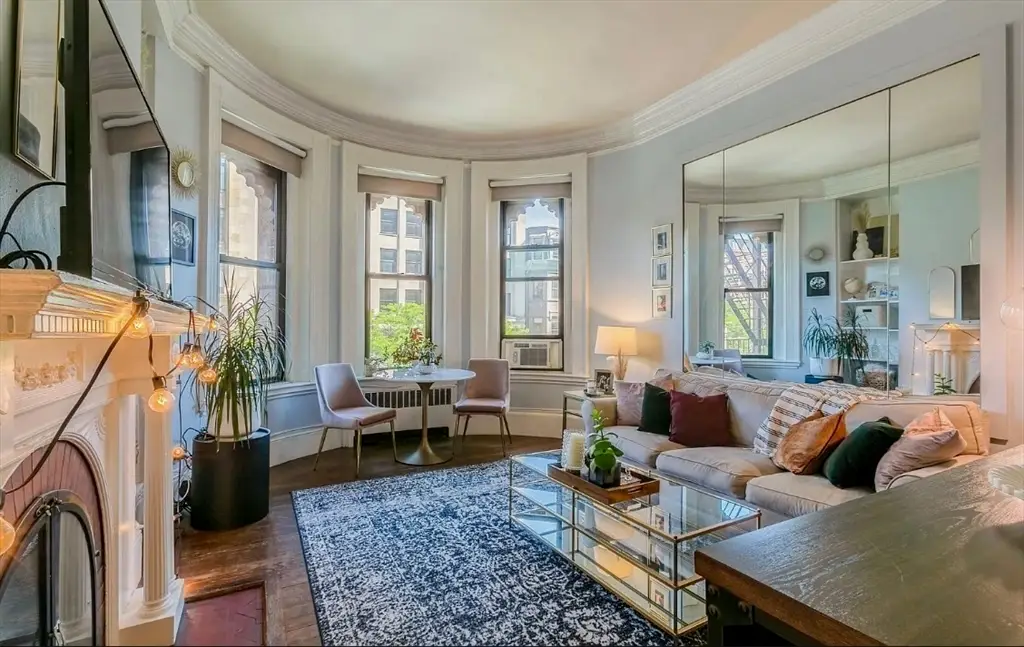 271 Dartmouth Street #2M, Boston, MA 02116 - #1