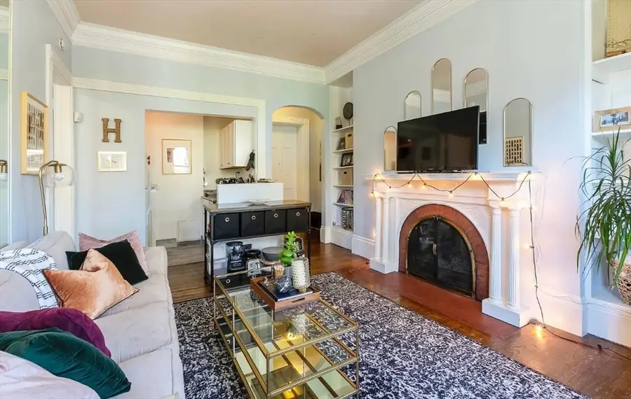 271 Dartmouth Street #2M, Boston, MA 02116 - #2