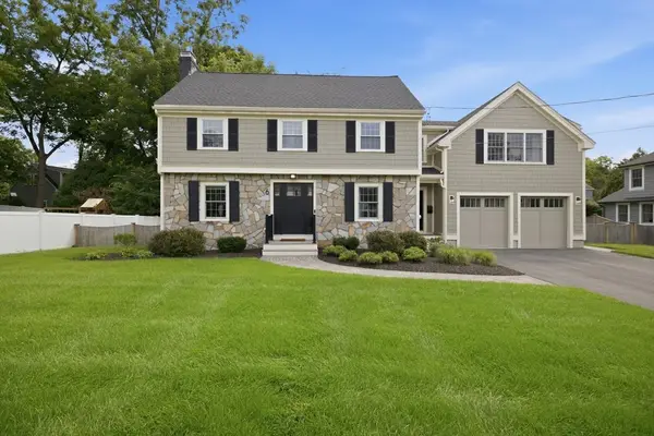 6 Lockway Road, Andover, MA 01810