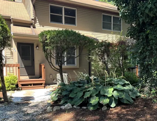 84 E Bluff Rd #84, Ashland, MA 01721