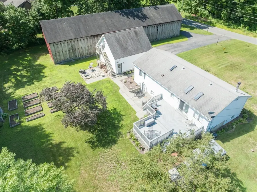 96 Straits Rd, Hatfield, MA 01038 - #3