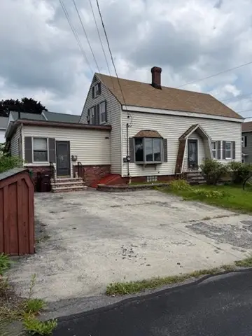 438 Riverside St, Lowell, MA 01854 - #2