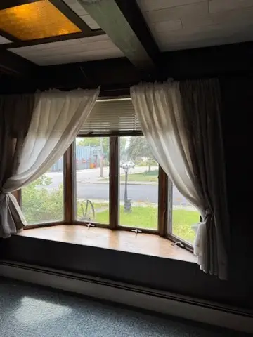438 Riverside St, Lowell, MA 01854 - #3
