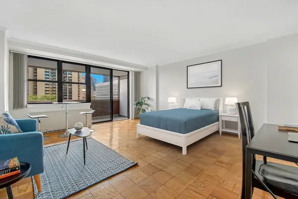 2 Hawthorne Pl #10K, Boston, MA 02114