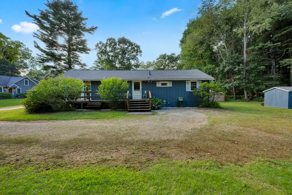 8 Shore Dr., Holland, MA 01521 - #1