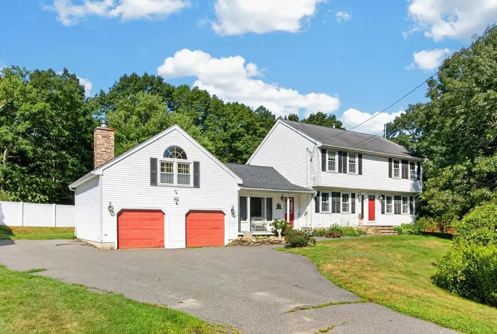6 Paddock Lane, Dracut, MA 01826 - #1