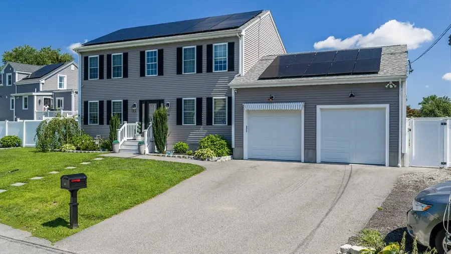 65 Armsby St, New Bedford, MA 02745 - #3