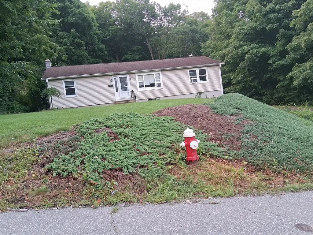 1029 School St, Palmer, MA 01069 - #1