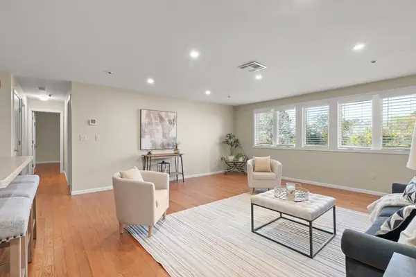 38 Dunham Road #204, Beverly, MA 01915