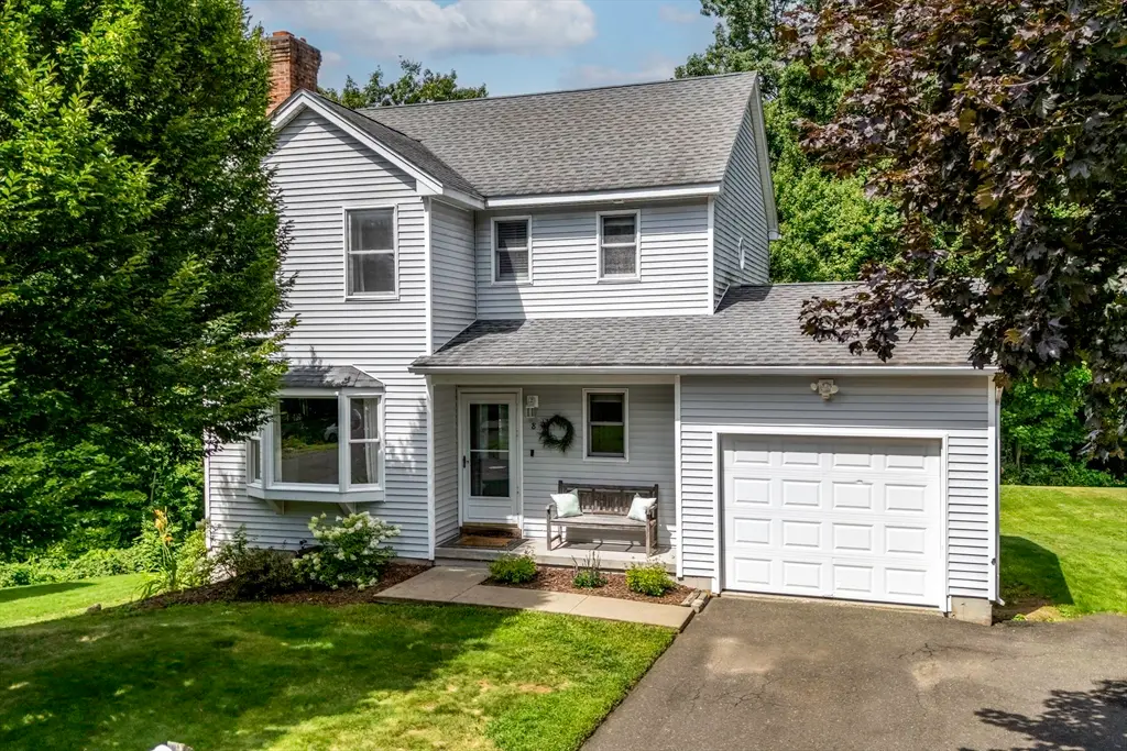 8 Cobb Ln, Belchertown, MA 01007 - #1