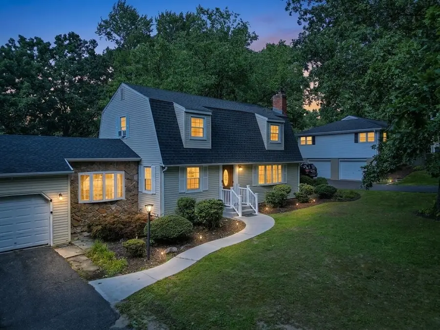 281 Newton Rd, Springfield, MA 01118 - #3
