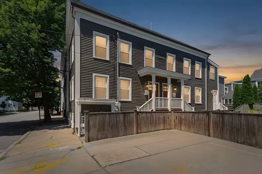 327-329 Hurley St #2, Cambridge, MA 02141 - #3