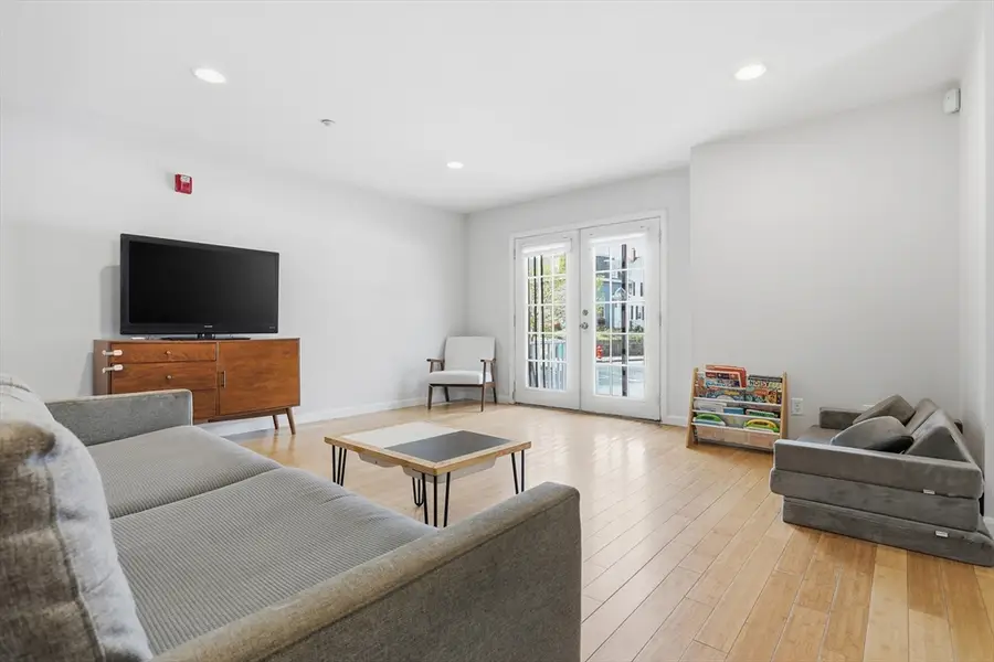 125 Mt Vernon St #D, Lowell, MA 01854 - #2