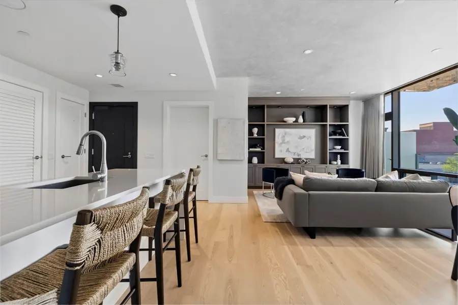 32 Traveler Street #303, Boston, MA 02118 - #3