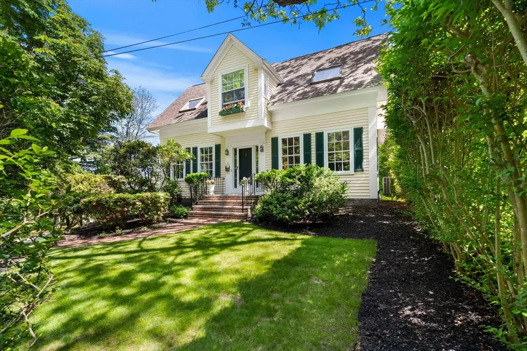 50 Bridge St, Manchester, MA 01944 - #1