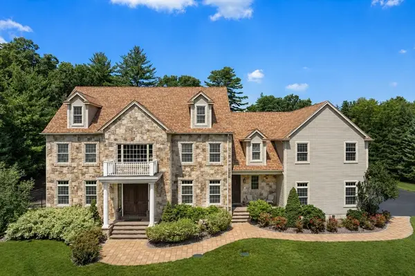 50 Opal Circle, Franklin, MA 02038