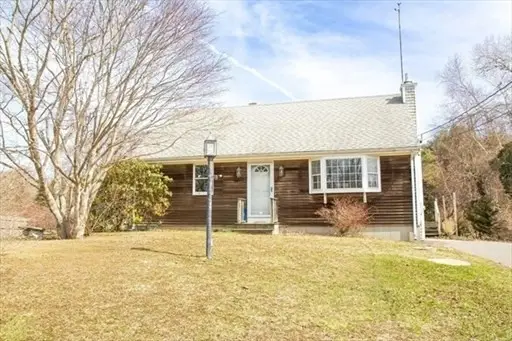 7 Marina Dr, Mattapoisett, MA 02739 - #2