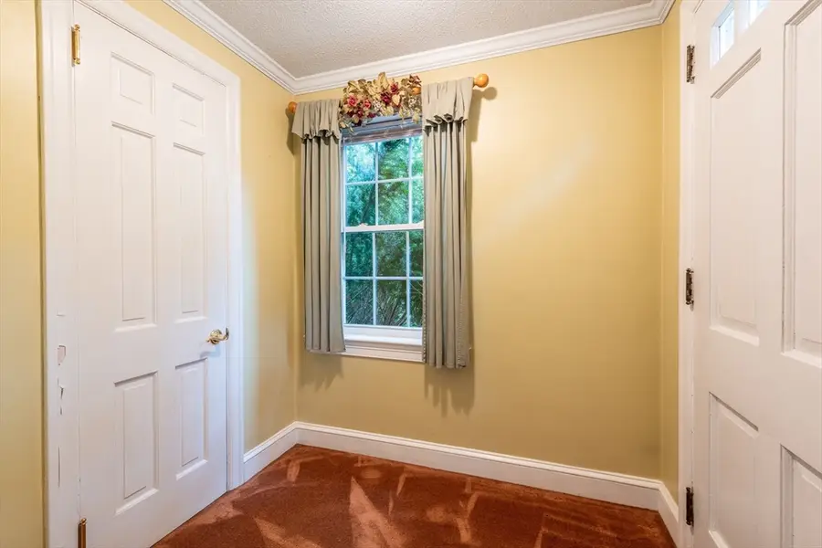 289 Morgan St, South Hadley, MA 01075 - #3