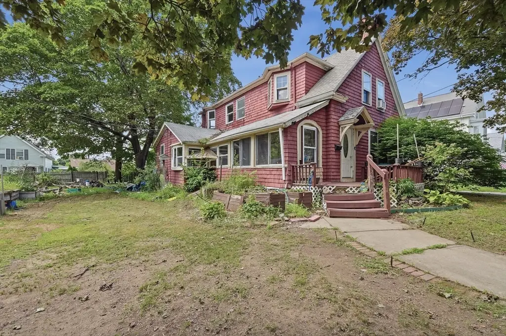 18 Linfield St, Holbrook, MA 02343 - #1