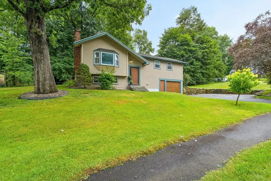 110 Fort Meadow Dr, Hudson, MA 01749 - #3