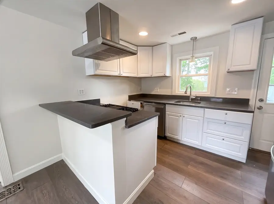 146 Hayward St, Braintree, MA 02184 - #2