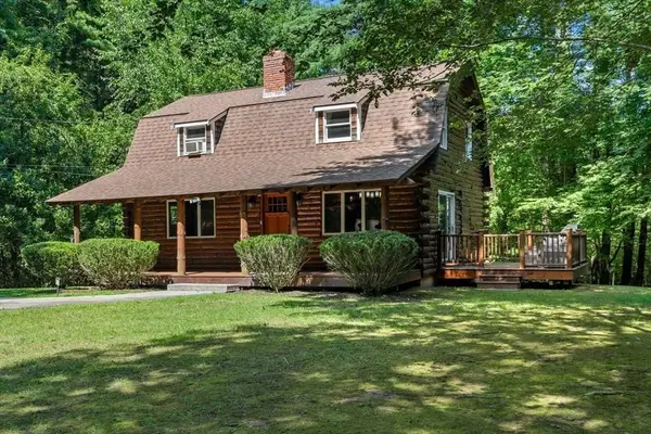 318 Circuit St, Hanover, MA 02339