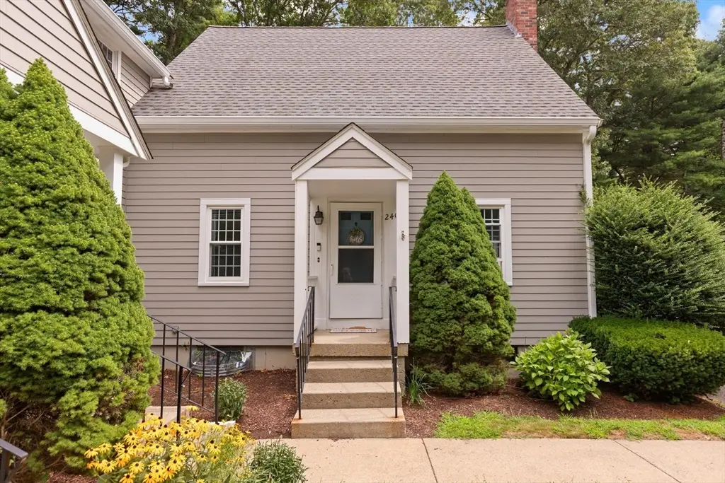 240 Twin Lakes Dr #240, Halifax, MA 02338 - #1